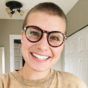 Meet your Posher, Julia